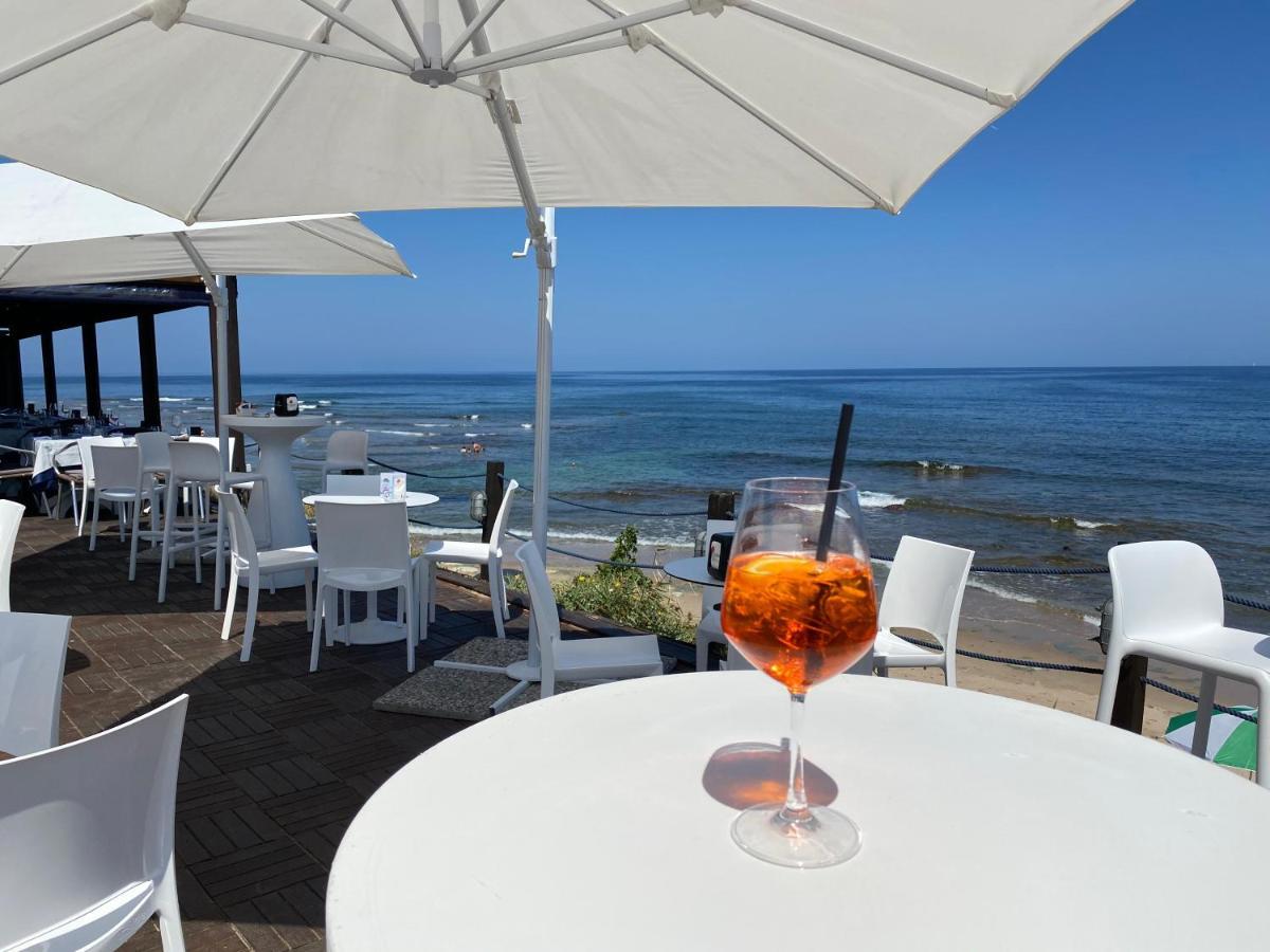 La Locanda Del Mare Valledoria  Zewnętrze zdjęcie